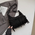 Borsa a tracolla in pelle scamosciata nera con frange e borchie a stella per donna - Nero senza ciondoli