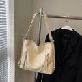 Minimalist creamy white large tote bag with star zippers and metallic logo detail - No Pendant / Off White