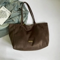 Bolso tote marrón de ante con gran capacidad y forro de cuadros amarillos - Marrón