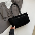 Borsa a secchiello minimalista in pelle scamosciata nera con cinturini in pelle - Nero