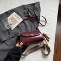 Retro dark red shoulder bag with wide geometric strap and wooden bead detail - With Charm / Burgundy
