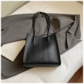 Minimalist black litchi pattern leather tote bag with double shoulder straps and meisa logo - Vertical Black Without Pendant