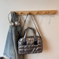 Bolso tote acolchado plateado metalizado con correa extraíble y diseño de puffer - Gris