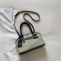 Sac fourre-tout vintage vert olive avec lanières en cuir noir et détails d'œillets - Kaki