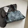 Borsa tote con borchie blu scuro in pelle sintetica vintage da donna con grande capacità - Blu