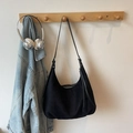 Retro black faux suede hobo shoulder bag with minimalist stitching and large capacity - Black without Pendant