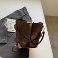 Retro dark brown PU leather bucket bag with woven handle and gold brand lettering - Coffee (No Pendant)