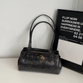 Sac sous l'aisselle rétro en similicuir noir avec une boucle ronde dorée élégante - Noir sans Pendentif