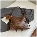 Vintage brown faux leather tote bag with stylish charm for office and daily use - With Pendant / Brown