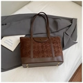 Vintage coffee brown tote bag with quilted diamond pattern and elegant metal bottom studs - Without Pendant / Brown