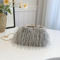 Elegante bolso bandolera de piel sintética gris con marco dorado y cadena - Gris