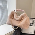 Mini sac à main en peluche rose avec poignée en cuir et bandoulière en chaîne dorée - Rose Sans Pendentif
