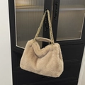 Sac fourre-tout chic en peluche kaki clair avec chaîne dorée et finition fausse fourrure - Kaki Sans Pendentif
