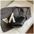 Schwarze Vintage-Tote-Bag mit Fischgrätenmuster, Dekoband und V-förmiger Öffnung - Schwarz