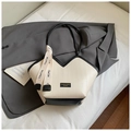 Großer Retro-Shopper in Beige und Schwarz mit Fischgrätmuster und Dekoband - Beige und Schwarz