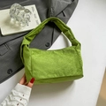 Bolso de mano verde hierba en ante suave con elegante diseño de asa anudada - Verde