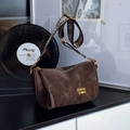 Borsa a tracolla in pelle smerigliata marrone con tracolla etnica e design retrò - Caffè senza Ciondolo