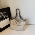 Borsa tote in velluto a coste crema con tracolla etnica e doppie cerniere frontali - Bianco