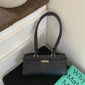 Vintage black underarm shoulder bag with golden twist lock and rectangular faux leather body - Black without Pendant