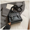 Borsa a tracolla intrecciata nera retrò con fibbie vintage e dettaglio della cinghia - senza ciondolo / Nero