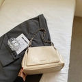 Chic cream white PU leather tote bag with elegant gold chain strap for women - No Pendant / Off White