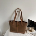 Vintage bruine tote bag met litchipatroon, gouden draaisluiting en dubbele handgrepen - Bruin