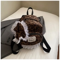 Mini-Rucksack mit Leopardenmuster für Damen, weißer Spitze und Schleifenanhänger - Braun