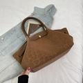 Braune Tragetasche aus Wildlederimitat mit Leopardenmuster und goldener Schnalle im Retro-Stil - Braun