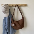 Sac hobo en velours côtelé marron avec bandoulière réglable et petit porte-monnaie assorti - Vieux rose