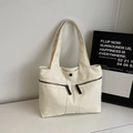 Minimalistische cremefarbene Canvas-Einkaufstasche mit zwei Reißverschlusstaschen - Gebrochenes Weiß