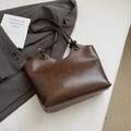 Borsa tote vintage minimalista in pelle PU marrone scuro con manici circolari - Marrone Senza Ciondolo