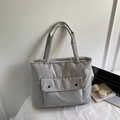 Lichtgrijze grote draagtas met voorvak voor kantoor of studenten met grote capaciteit - Grijs