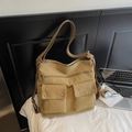 Minimalistische braune Canvas-Umhängetasche mit großen Taschen und doppelten Schnallen - Khaki