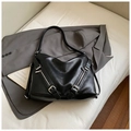 Grand sac cabas noir style motard en cuir grainé avec détails de fermetures éclair argentées - Noir Biker
