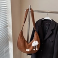 Brown large capacity crescent hobo bag with wide strap and cloud plush charm - With Pendant / Brown (With Cloud Charm)