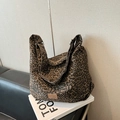 Retro leopard print canvas tote bag with large capacity and shoulder strap in brown - Coffee without Pendant