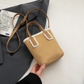 Borsa a secchiello in camoscio cammello con bordo in pelliccia bianca e tracolla - Piccolo / Senza Ciondolo / Cachi