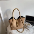 Bolso tote retro en ante marrón claro con asas de cuero y cierre de metal dorado - Caqui