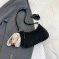 Borsa a spalla nera in pelle scamosciata sintetica con ciondolo a forma di coniglio - Stile Nero (Con Ciondolo)