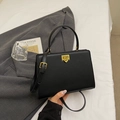 Sac fourre-tout noir vintage avec fermoir doré et bandoulière réglable pratique - Noir