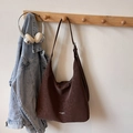 Vintage dark brown large hobo tote bag in retro faux leather with adjustable strap - Brown