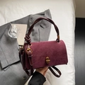 Retro burgunderrote Wildleder-Handtasche mit goldenem Drehschloss und Knotengriff - Burgunderrot
