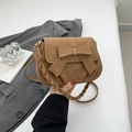 Retro kamelbraune Umhängetasche mit großer Schleife und geflochtenem Griff für Damen - Khaki