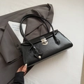 Minimalistische zwarte retro Boston tas van mat leer met zilveren metalen gesp - Zwart