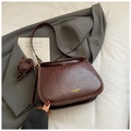 Sac bandoulière marron foncé chic avec logo doré et deux bandoulières pour femmes - Sans pendentif / Marron