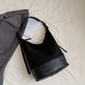 Minimalist black tote bag in mixed suede and leather textures with adjustable strap - Suede Black
