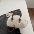 Sac cabas blanc en fausse fourrure pelucheuse avec anses en cuir marron pour l'hiver - Blanc Sans Pendentif