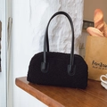 Sac fourre-tout noir en peluche texturée avec double anse fine en similicuir chic - Noir