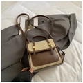 Sac à bandoulière rétro bicolore marron et beige avec clous dorés élégants - Gris Sans Pendentif