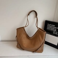 Caramel leather large tote bag with V-shaped opening and stylish side buckles - No Pendant / Brown